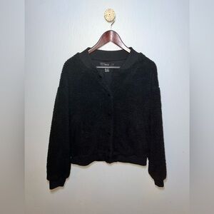 FOREVER 21 TEDDY BEAR SHERPA BLACK BUTTON UP JACKET. LARGE
